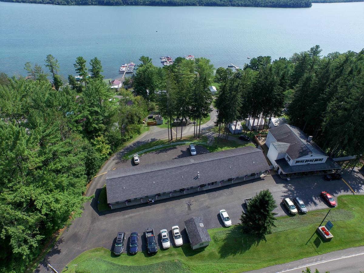 Bayside Inn & Marina Cooperstown Exteriör bild